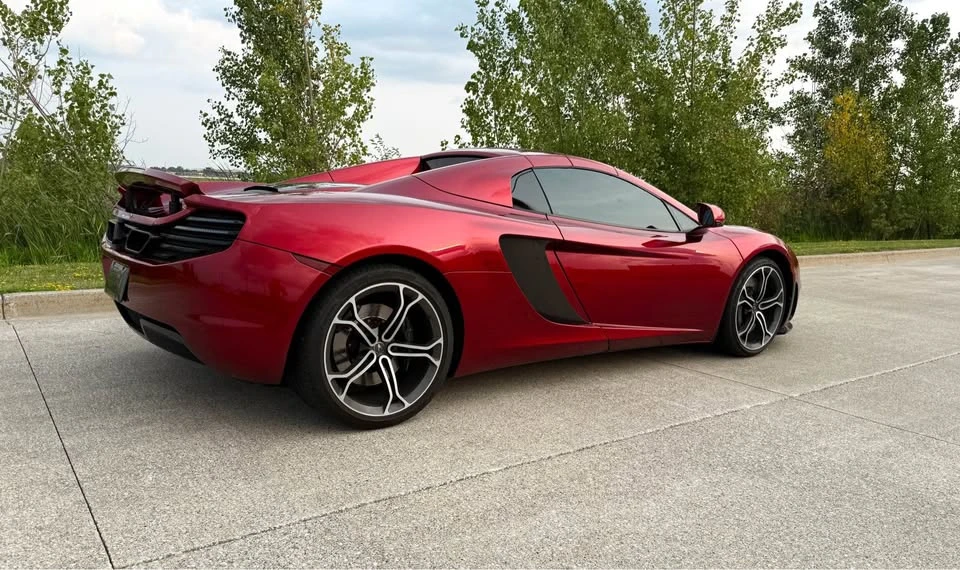2013 McLaren MP4-12C - Image 10 of 20
