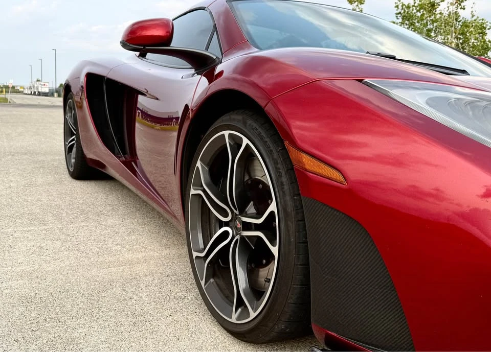 2013 McLaren MP4-12C - Image 16 of 20