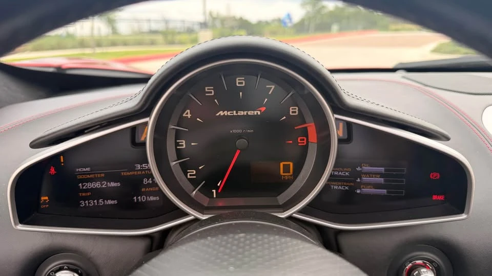 2013 McLaren MP4-12C Spider - Image 14 of 18
