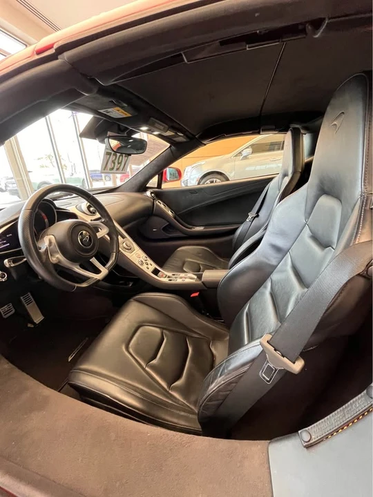 2013 McLaren MP4-12C Spider - Image 8 of 11