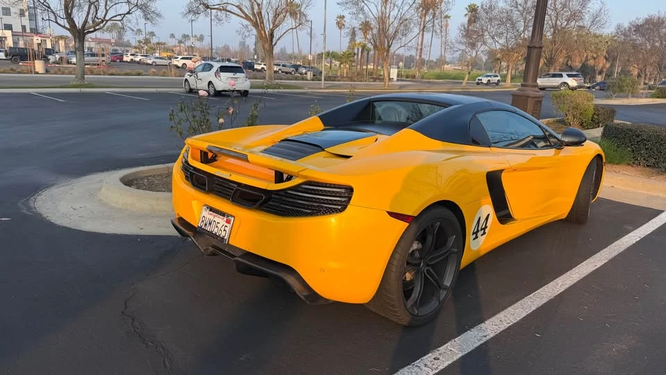 2013 McLaren MP4-12C Spider - Image 13 of 17