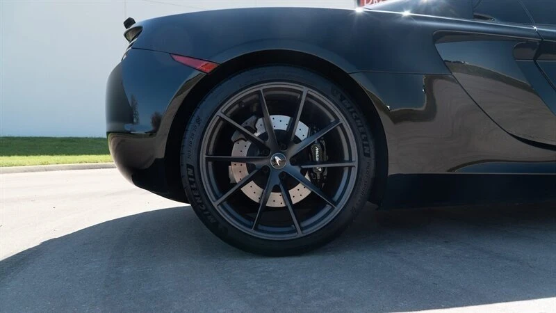 2013 McLaren MP4-12C Spider - Image 8 of 20