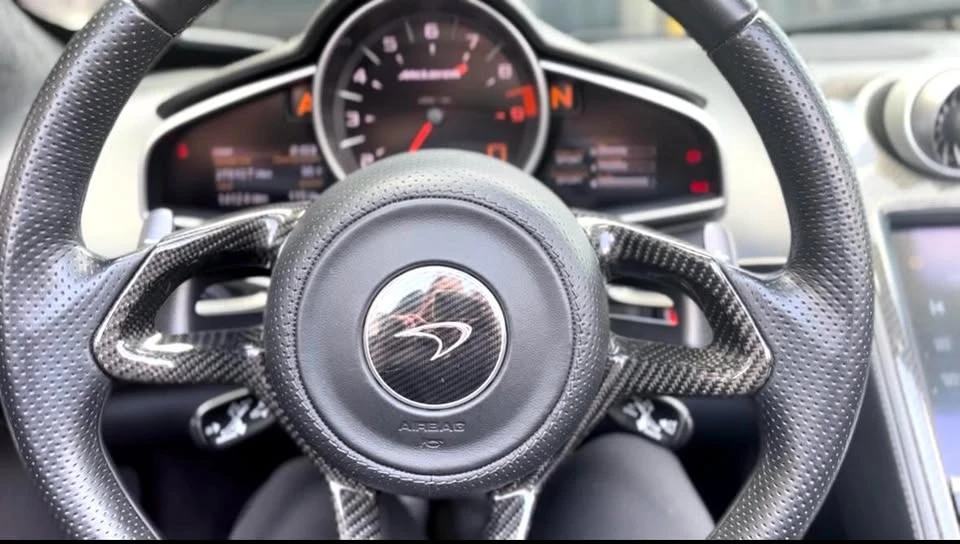 2013 McLaren MP4-12C - Image 3 of 20