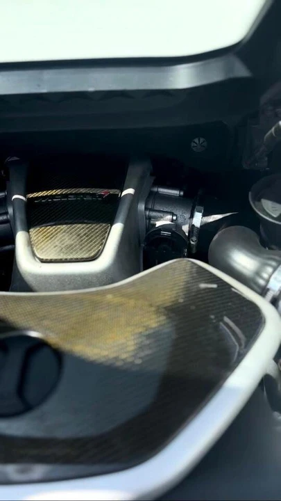 2013 McLaren MP4-12C - Image 12 of 20