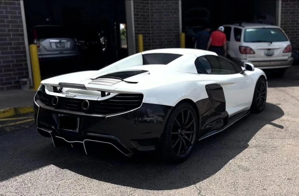 2013 McLaren MP4-12C - Image 12 of 20