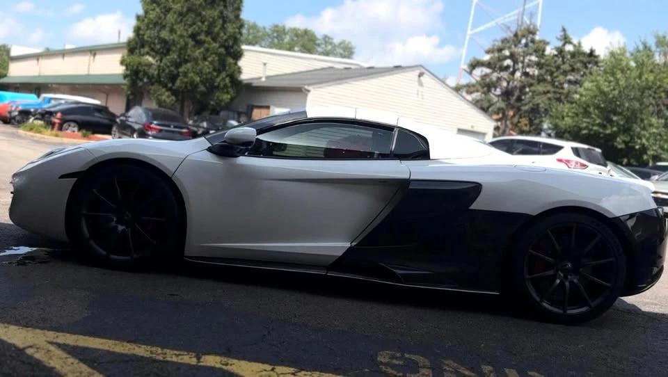 2013 McLaren MP4-12C - Image 16 of 20