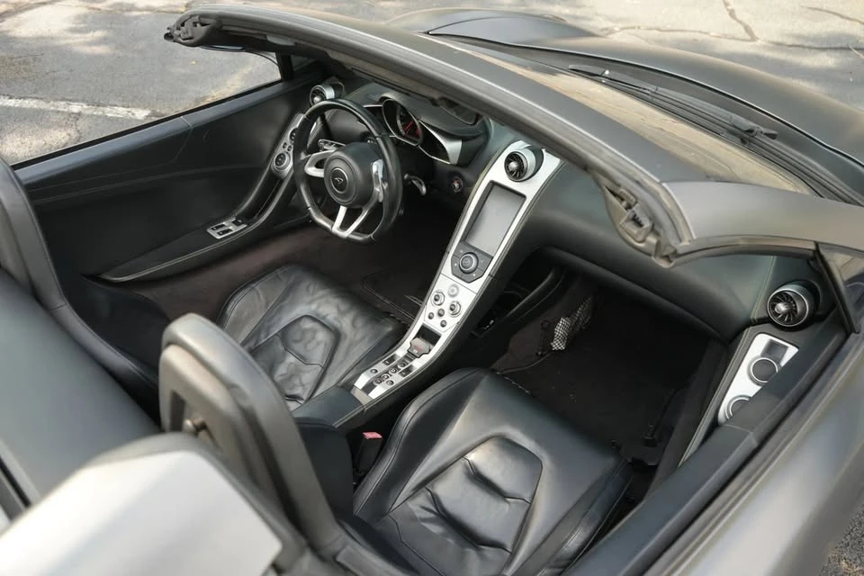 2013 McLaren MP4-12C Spider - Image 15 of 17