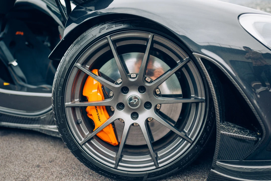 2013 McLaren P1 - Image 7 of 26