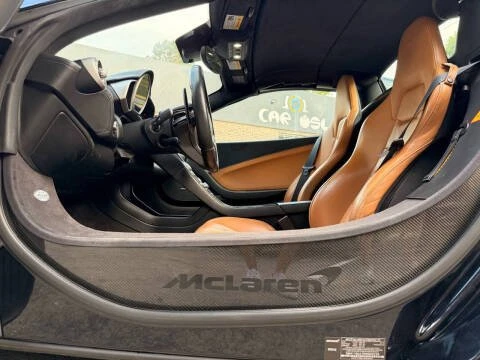 2013 McLaren MP4-12C - Image 10 of 19