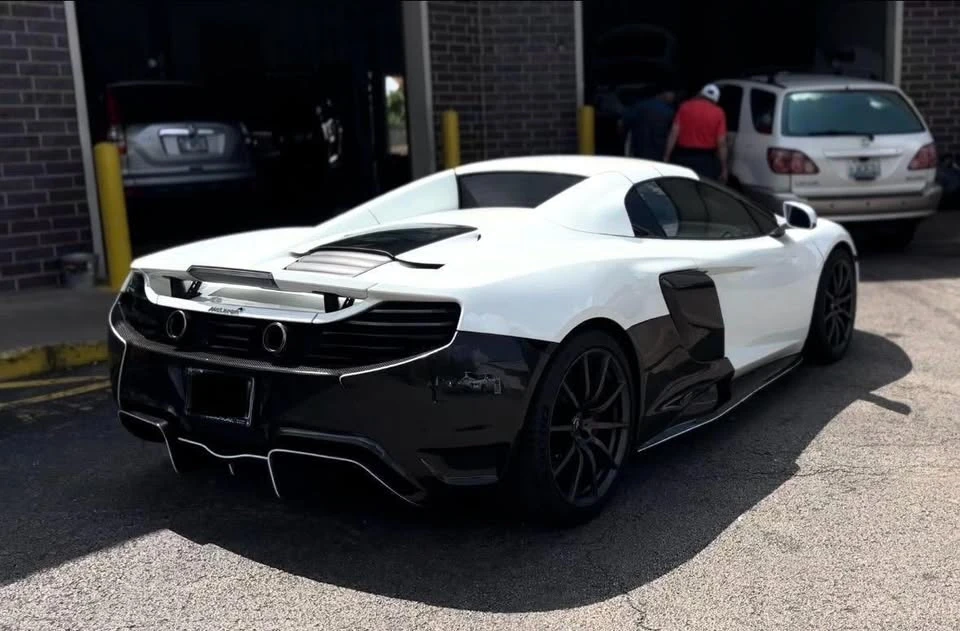 2013 McLaren MP4-12C - Image 11 of 19