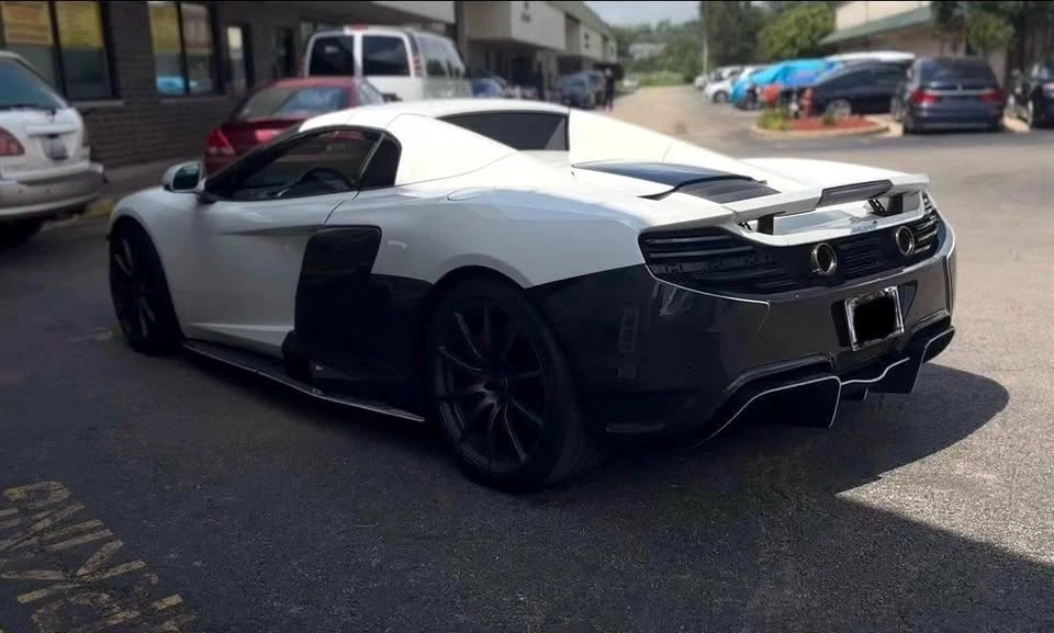 2013 McLaren MP4-12C - Image 14 of 19