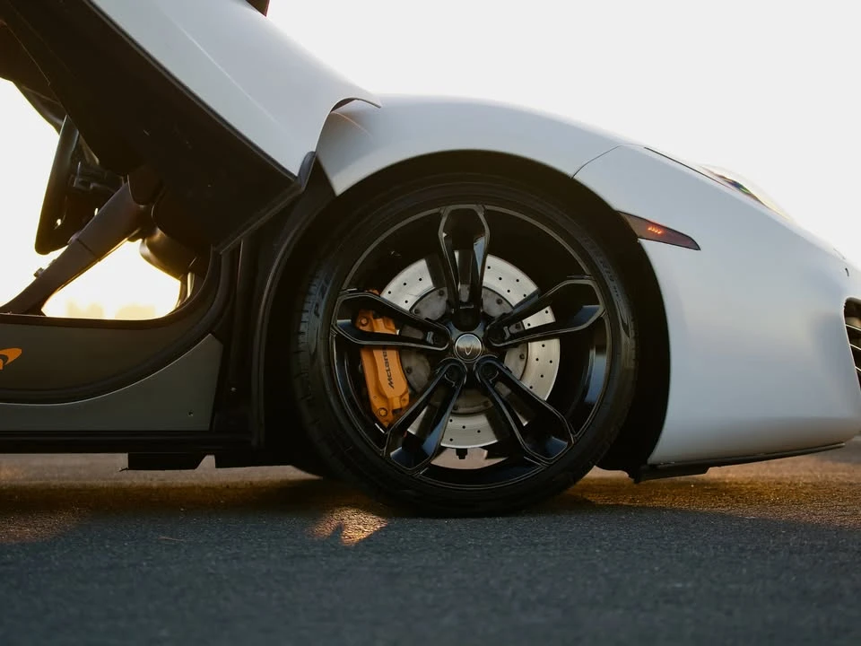 2013 McLaren MP4-12C Spider - Image 8 of 19