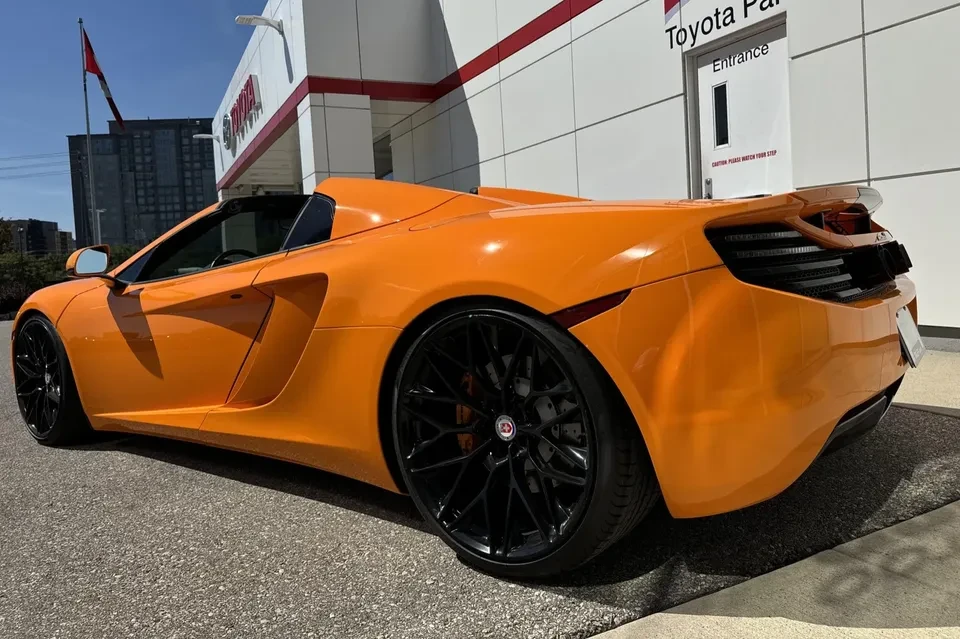 2013 McLaren MP4-12C - Image 2 of 7