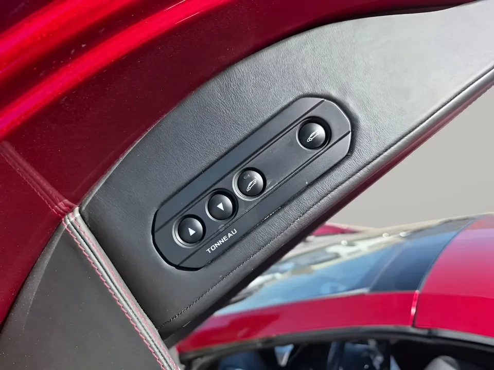 2013 McLaren MP4-12C - Image 10 of 20