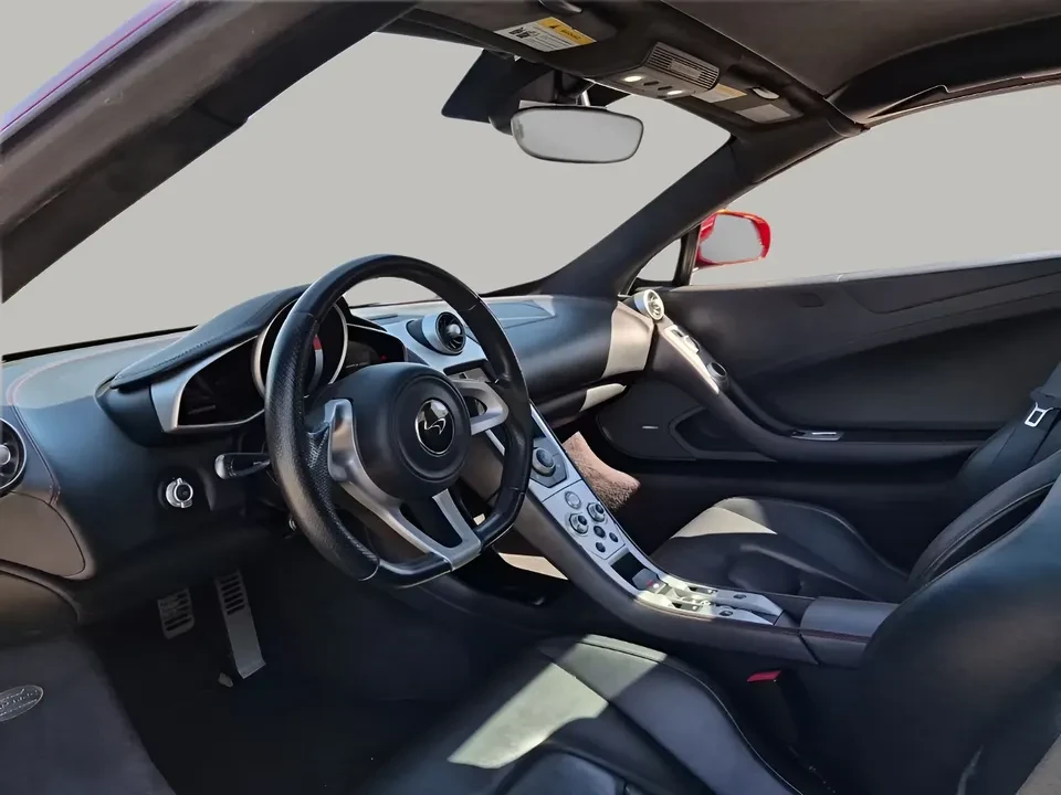 2013 McLaren MP4-12C - Image 13 of 20