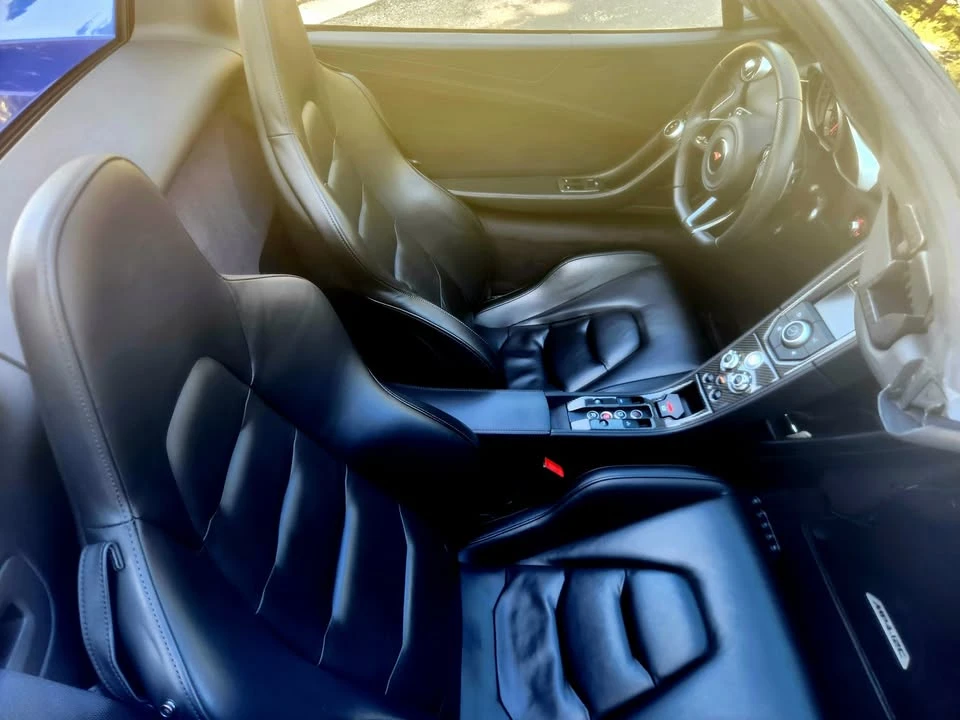 2013 McLaren MP4-12C - Image 17 of 20