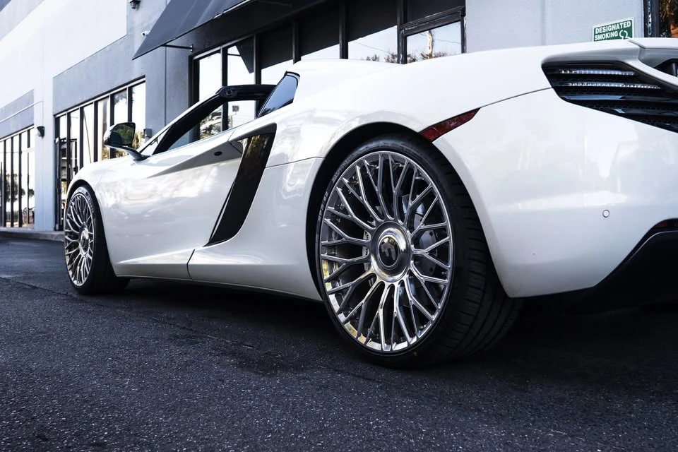 2013 McLaren MP4-12C - Image 11 of 20