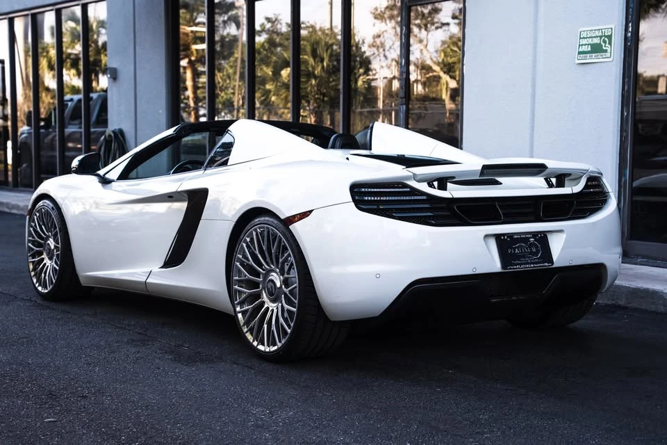 2013 McLaren MP4-12C - Image 13 of 20