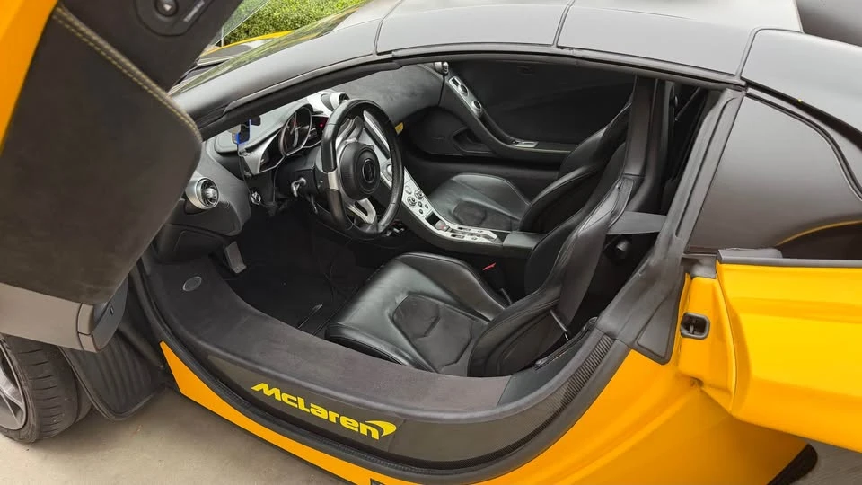 2013 McLaren MP4-12C Spider - Image 2 of 18