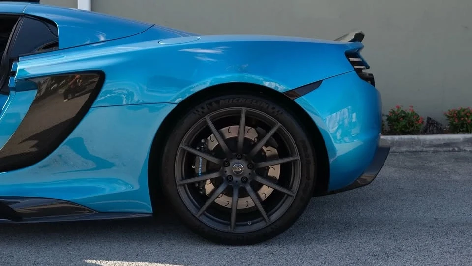 2013 McLaren MP4-12C - Image 10 of 15