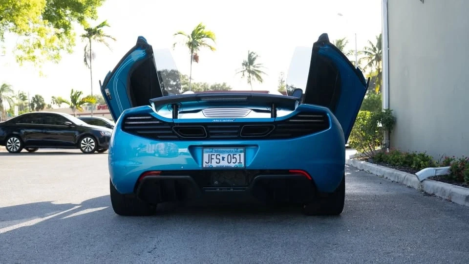 2013 McLaren MP4-12C - Image 11 of 15