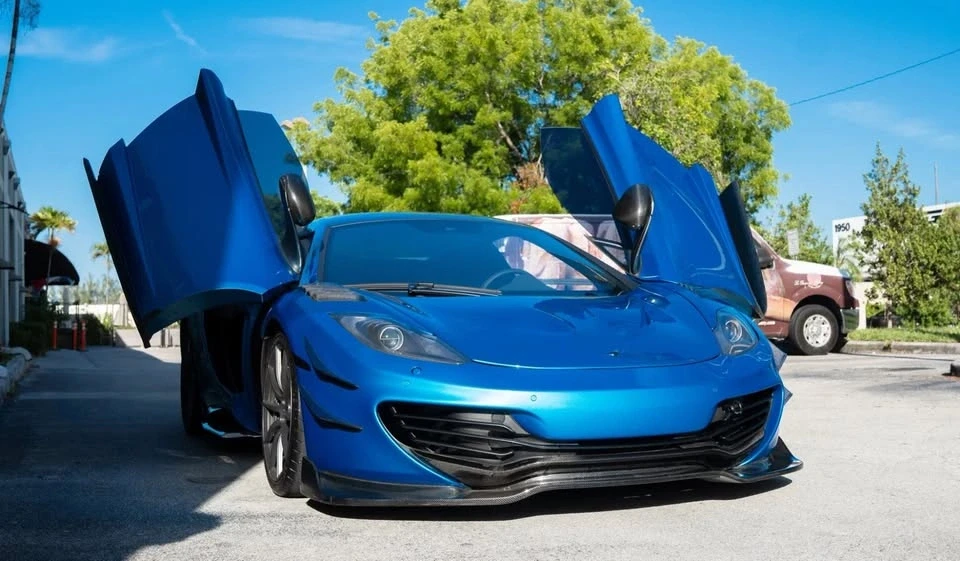 2013 McLaren MP4-12C - Image 13 of 15