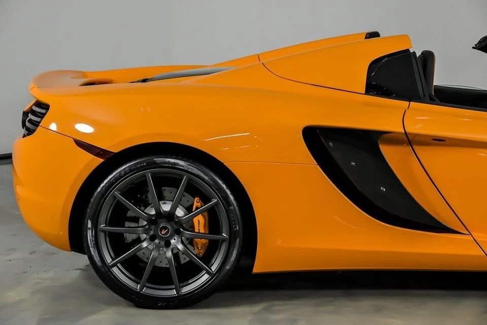 2013 McLaren MP4-12C - Image 14 of 20