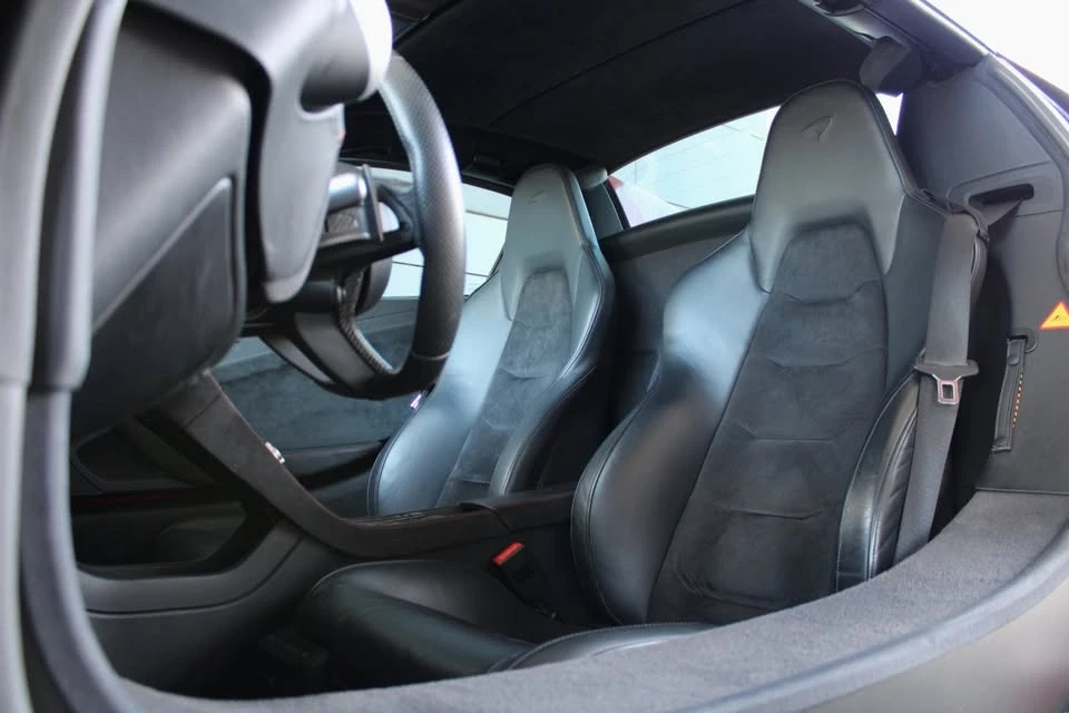 2013 McLaren MP4-12C Spider - Image 13 of 16