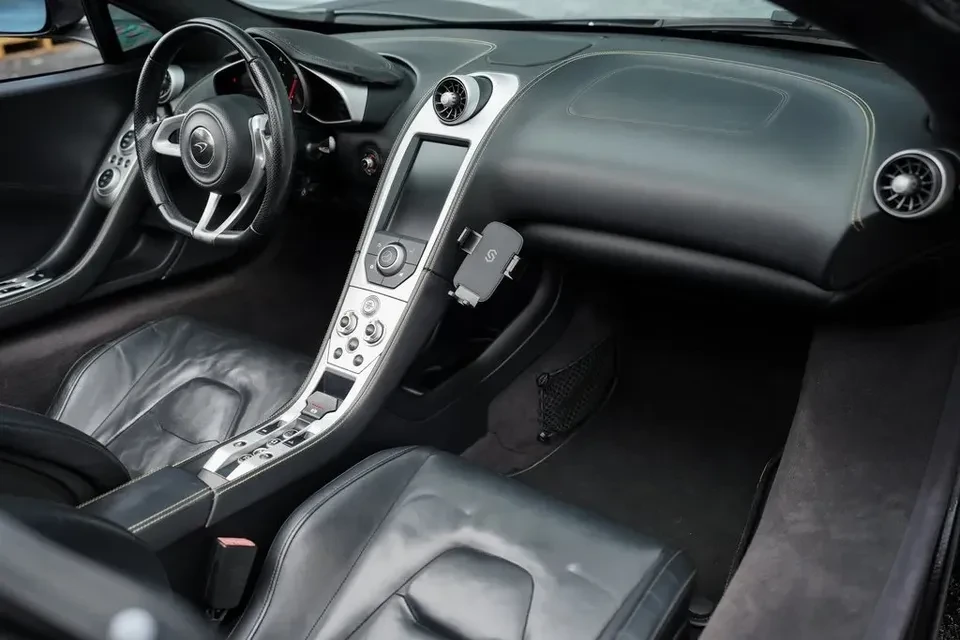 2013 McLaren MP4-12C Spider - Image 16 of 20