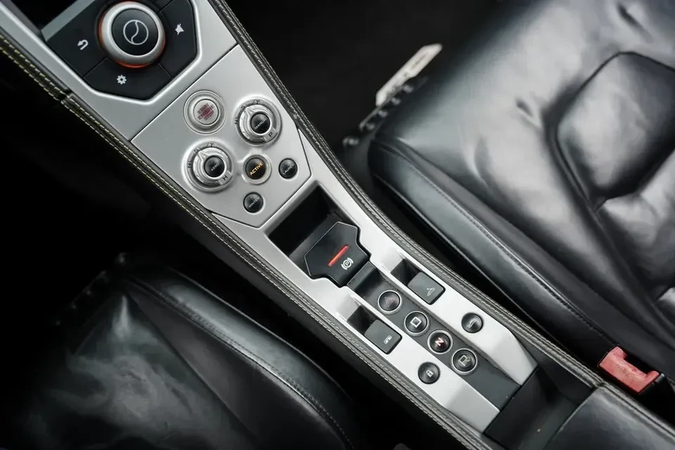 2013 McLaren MP4-12C Spider - Image 20 of 20