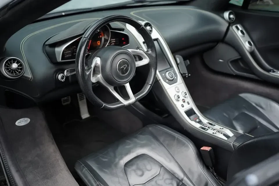 2013 McLaren MP4-12C Spider - Image 15 of 20