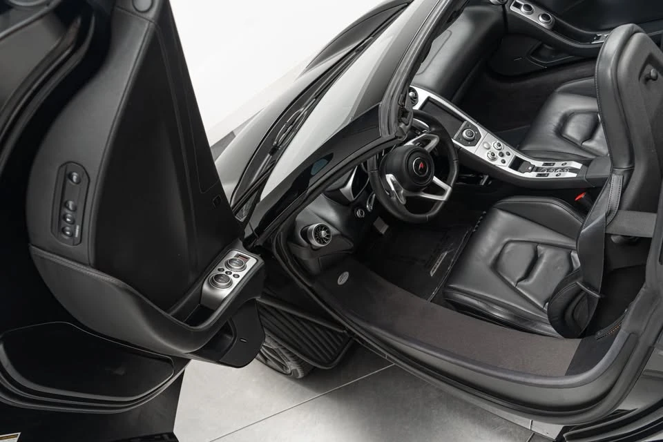 2013 McLaren MP4-12C Spider - Image 7 of 7