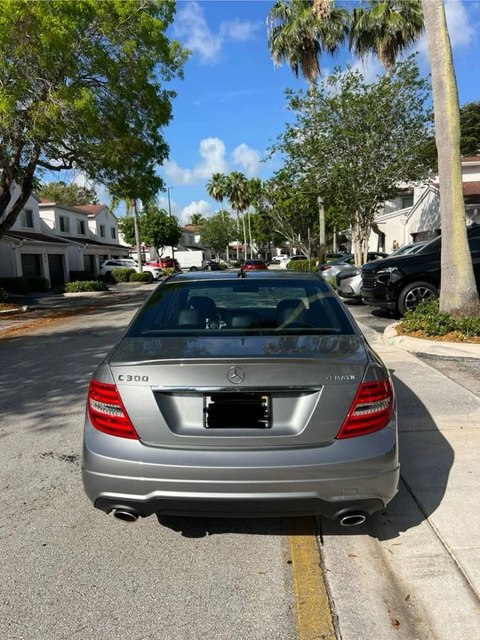 2013 Mercedes-Benz W204 C-Class - Image 4 of 9