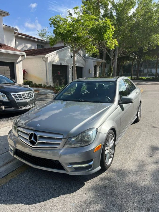 2013 Mercedes-Benz W204 C-Class - Image 3 of 9