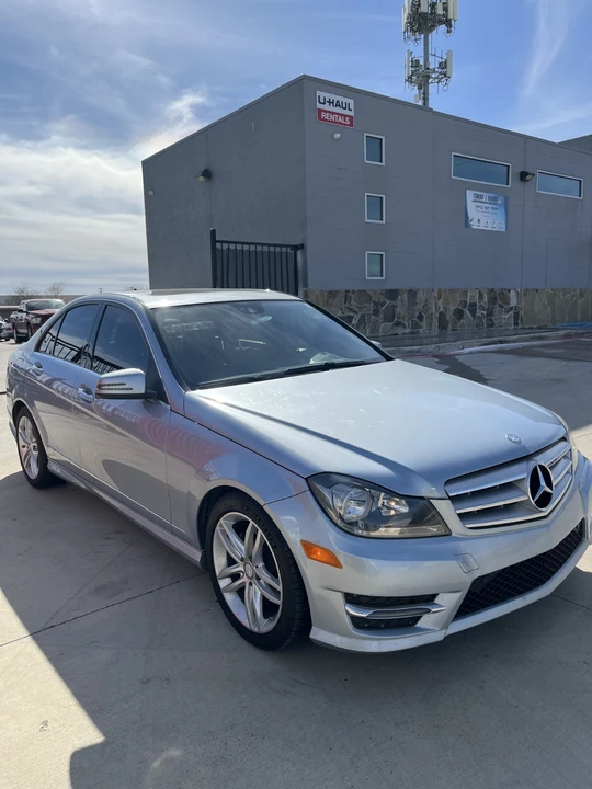2013 Mercedes-Benz W204 C-Class - Image 3 of 12