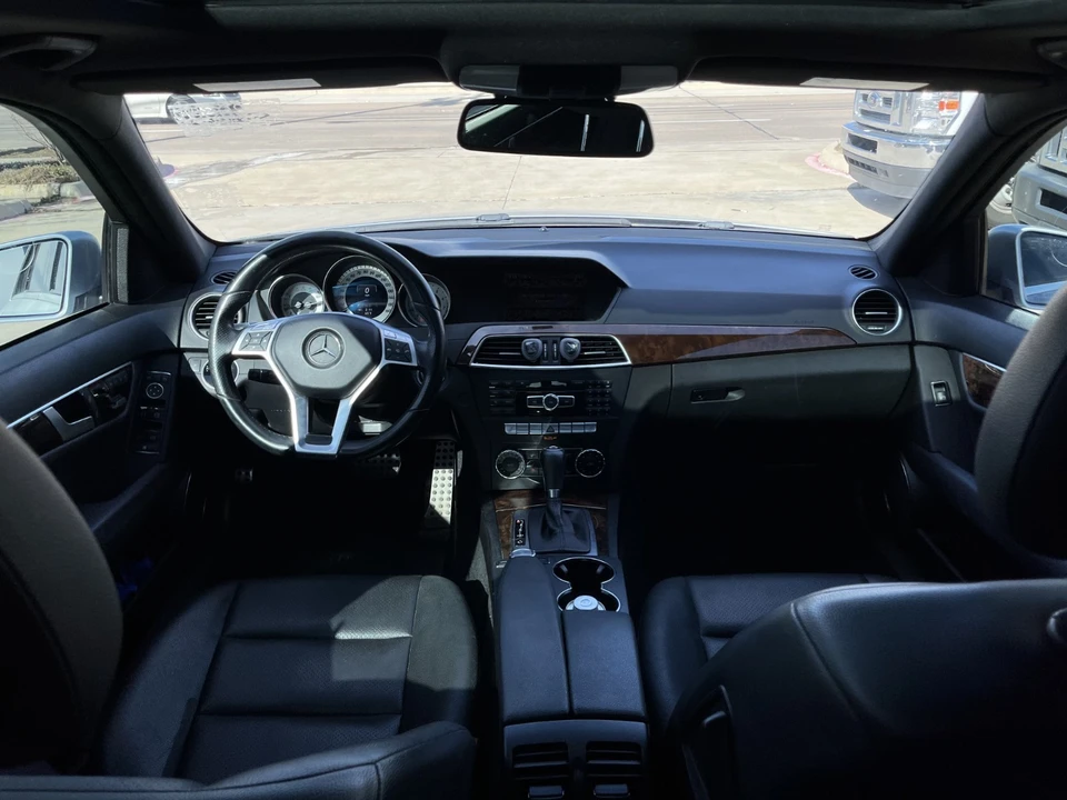2013 Mercedes-Benz W204 C-Class - Image 11 of 12