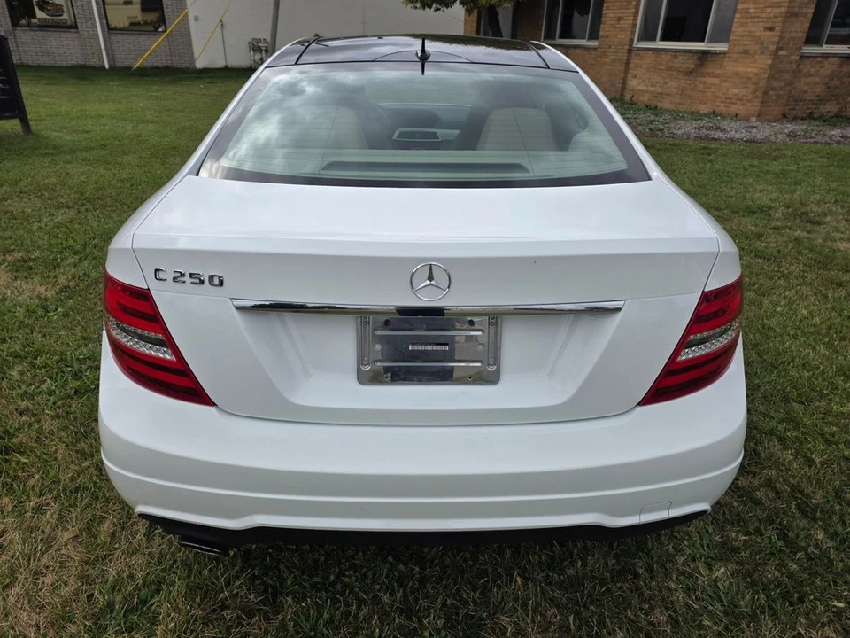 2013 Mercedes-Benz W204 C-Class - Image 11 of 21