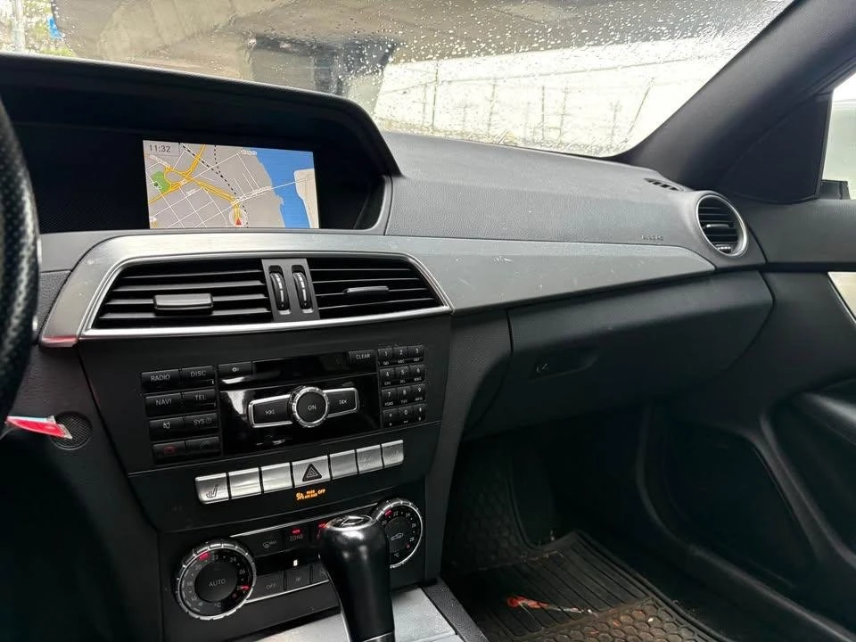 2013 Mercedes-Benz W204 C-Class - Image 13 of 16