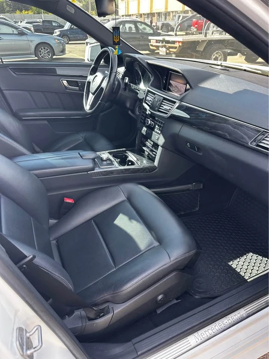 2013 Mercedes-Benz W212 E-Class - Image 7 of 12