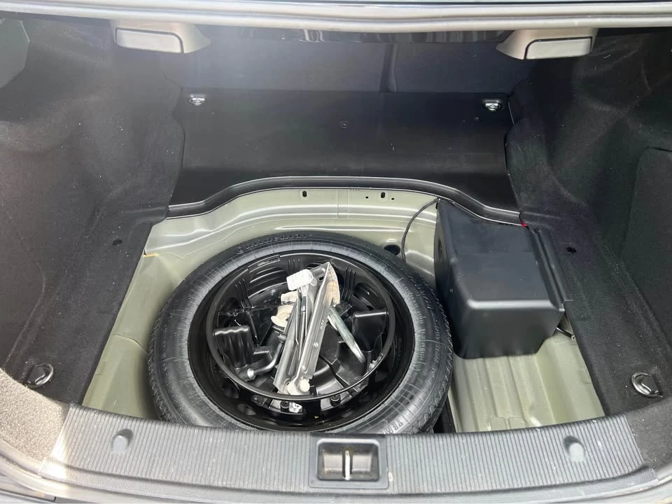 2013 Mercedes-Benz W221 S-Class - Image 13 of 16