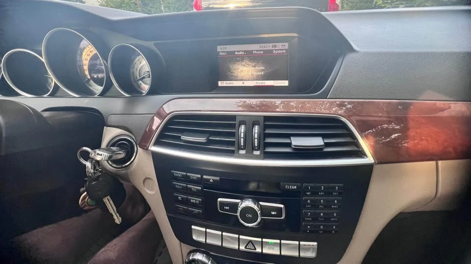 2013 Mercedes-Benz W221 S-Class - Image 6 of 6