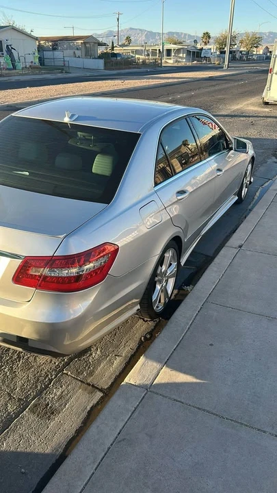2013 Mercedes-Benz W212 E-Class - Image 2 of 5