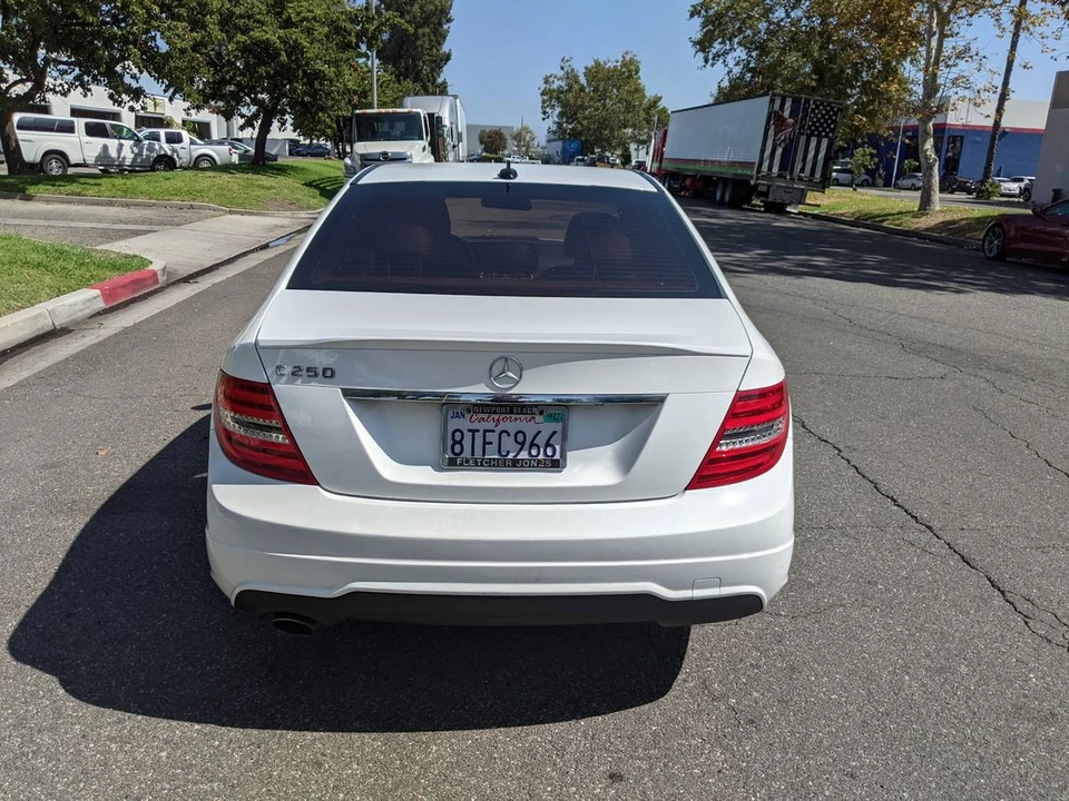 2013 Mercedes-Benz W204 C-Class - Image 4 of 13