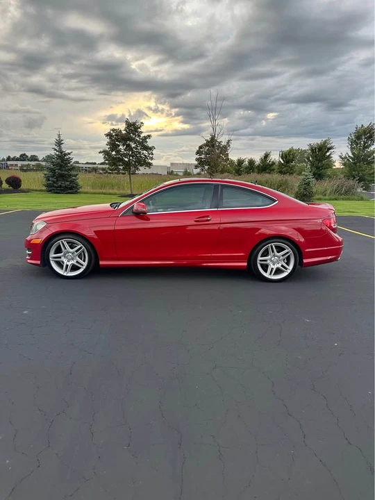 2013 Mercedes-Benz W204 C-Class - Image 2 of 16