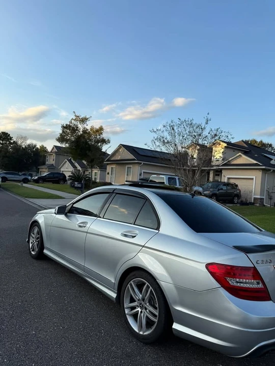 2013 Mercedes-Benz W204 C-Class - Image 6 of 20