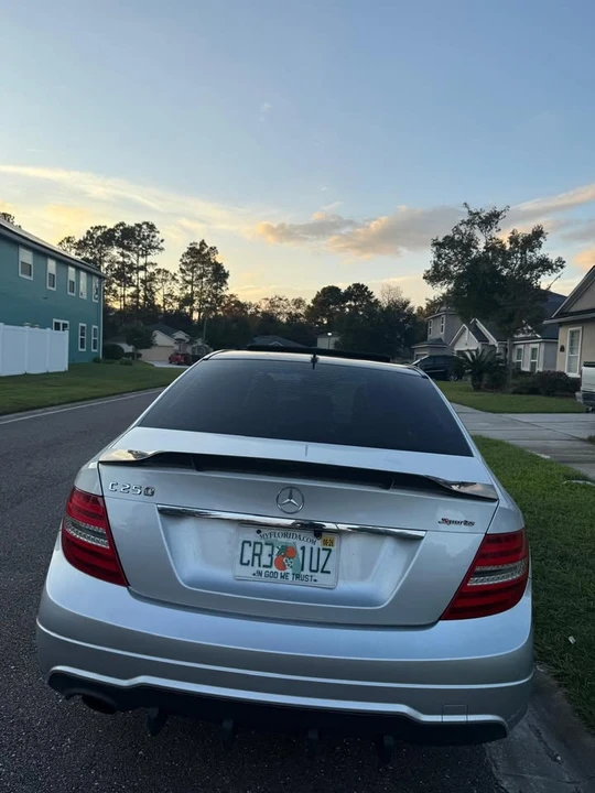 2013 Mercedes-Benz W204 C-Class - Image 11 of 20