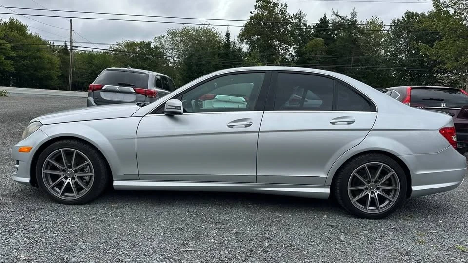 2013 Mercedes-Benz W204 C-Class - Image 4 of 18