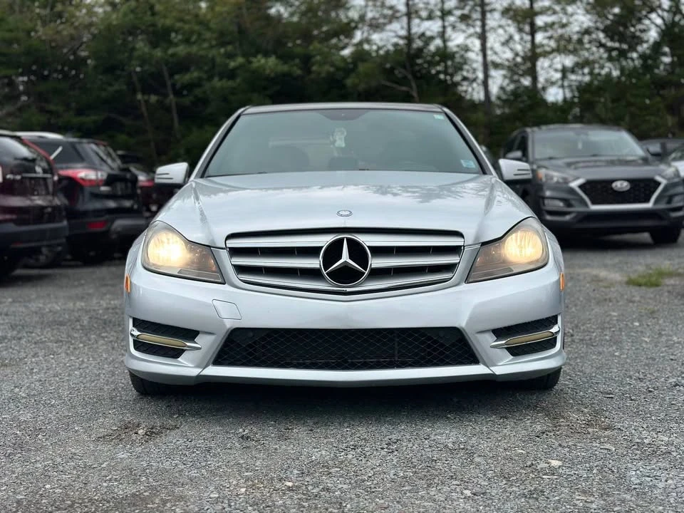 2013 Mercedes-Benz W204 C-Class - Image 2 of 18