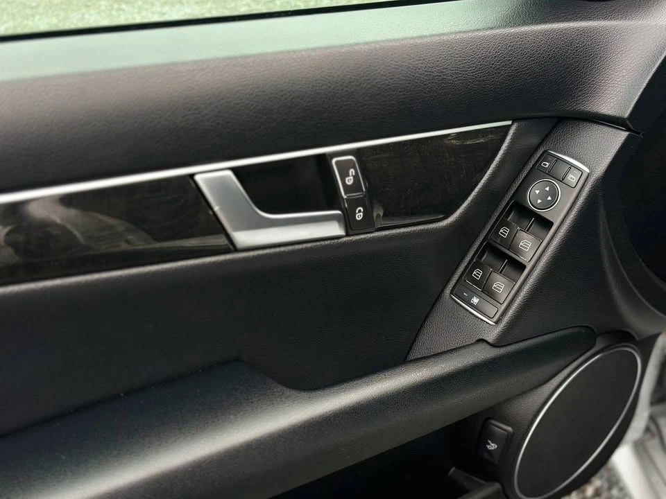 2013 Mercedes-Benz W204 C-Class - Image 10 of 18