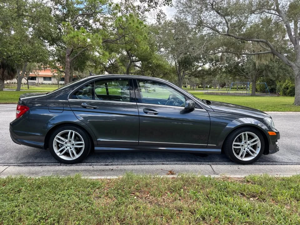 2013 Mercedes-Benz W204 C-Class - Image 6 of 17
